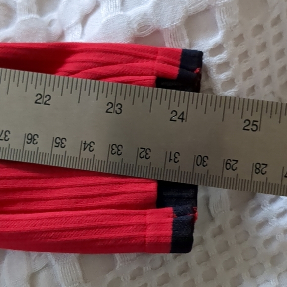 Athleta XS RED Flurry Balaclava Seamless Hoodie Pullover Compression Thumbhole - Picture 9 of 9